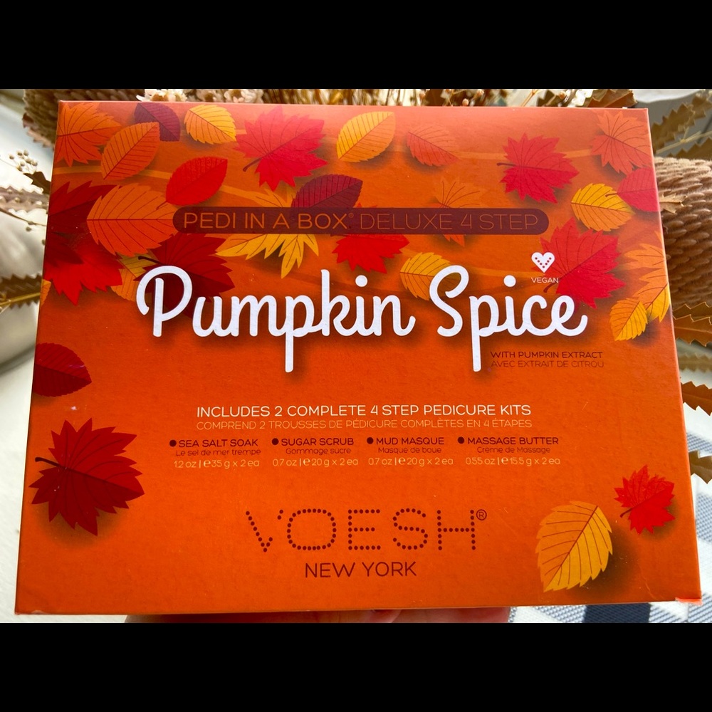 Voesh Pumpkin Spice Pedicure in a Box
